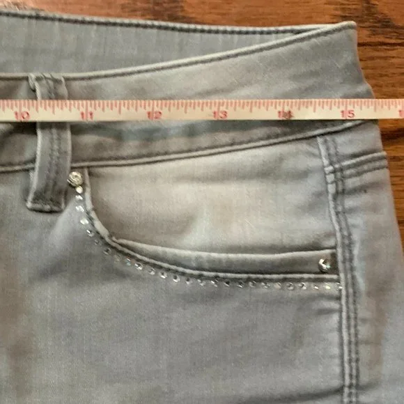 White House Black Market Skinny Jeans - Picture 4 of 6